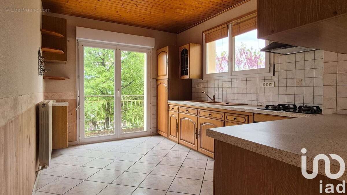 Maison 145 m² à Senergues  - photo 3