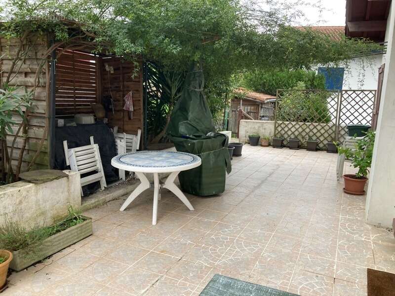 Appartement à CIBOURE