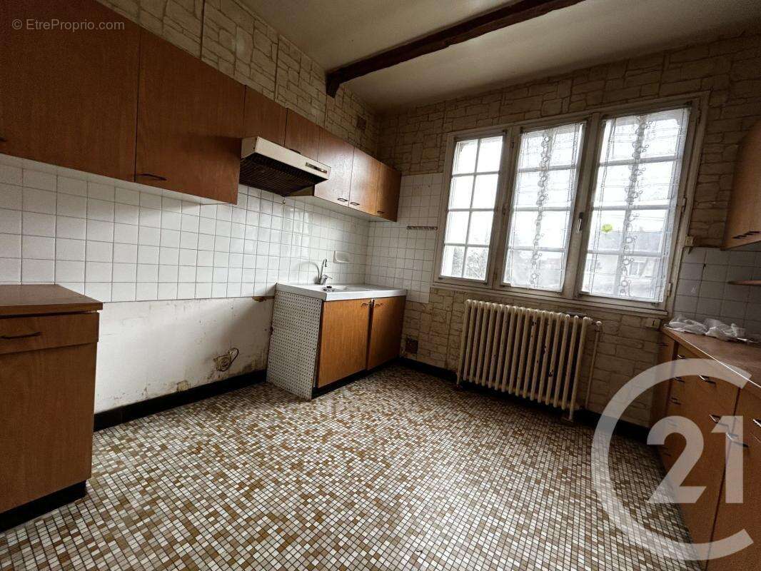 Maison 134 m² à Saint-Junien  - photo 7