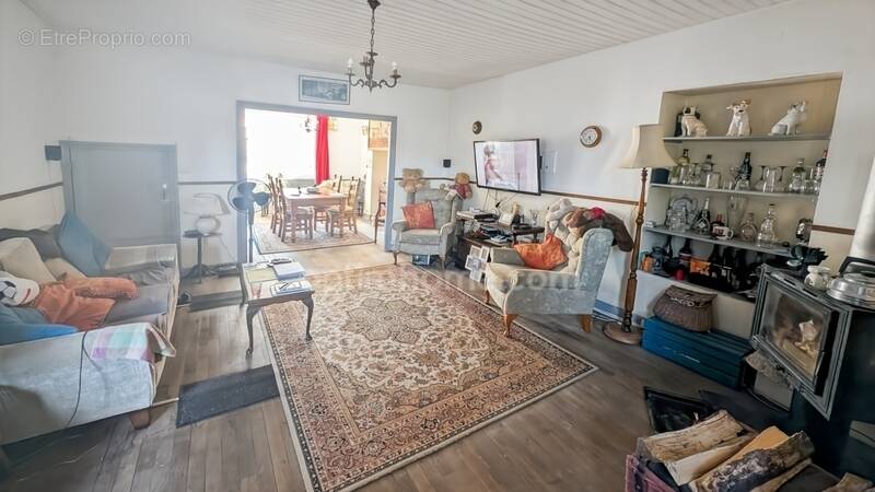 Maison à SAVIGNAC-LEDRIER