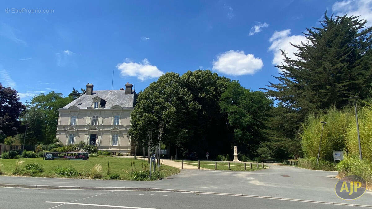 Maison à LE PLESSIS-GRAMMOIRE