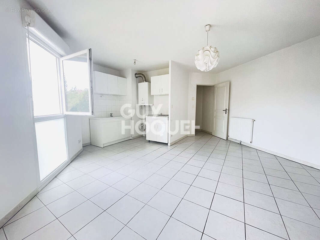 Appartement à JUVIGNAC