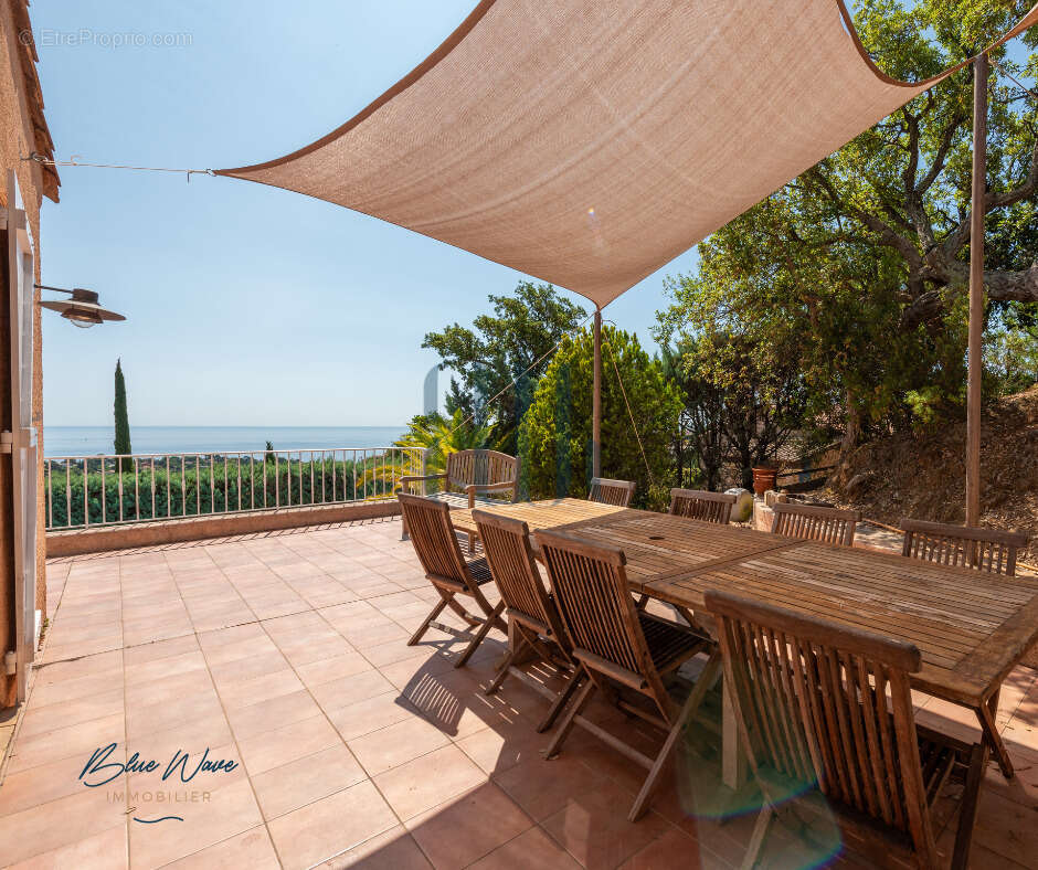 Maison à ROQUEBRUNE-SUR-ARGENS