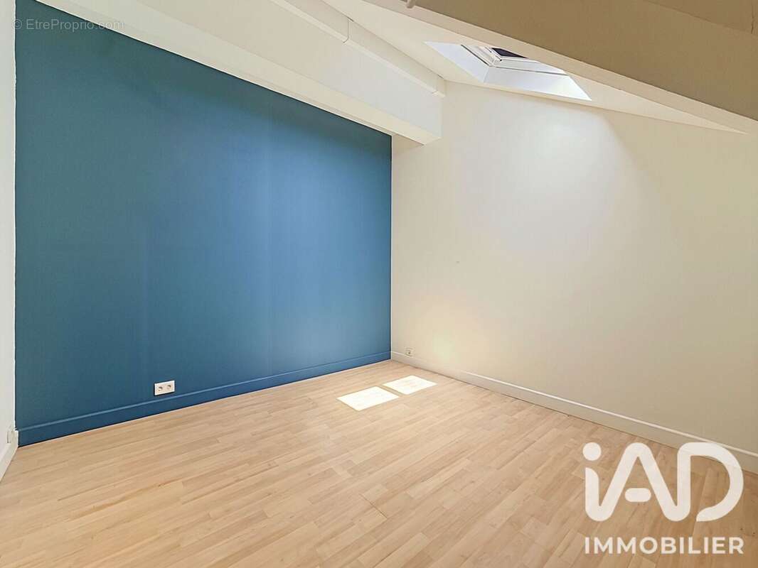 Maison 178 m² à Saint-Prix  - photo 8