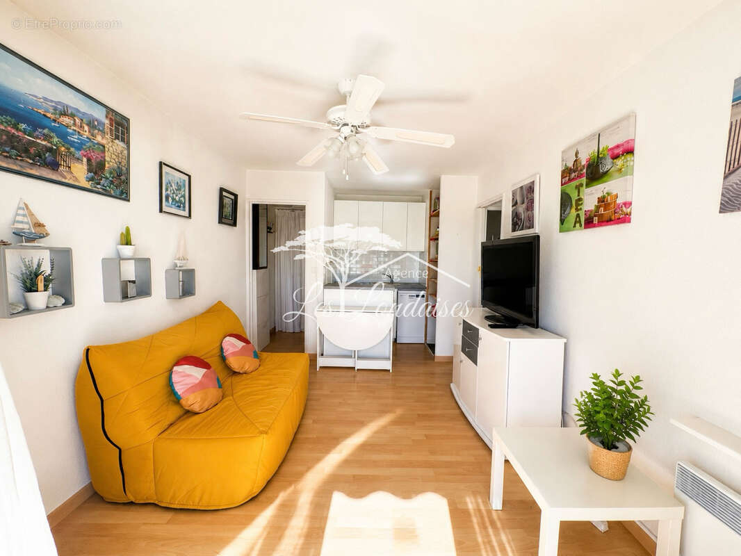 Appartement à LA LONDE-LES-MAURES