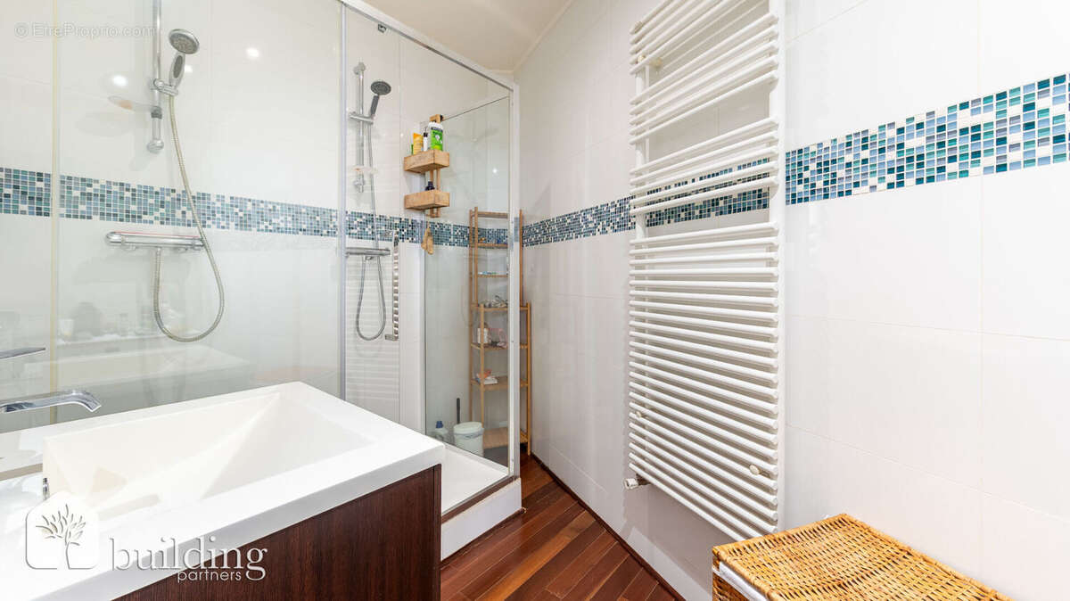 Appartement à PARIS-8E