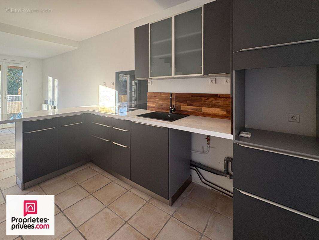 Maison à SAINT-MAXIMIN-LA-SAINTE-BAUME