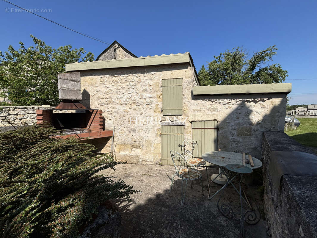 Maison à DARDENAC