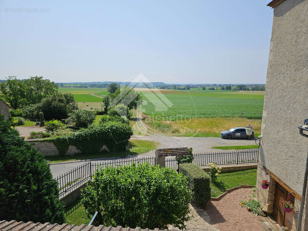 Maison à SAINT-POURCAIN-SUR-SIOULE