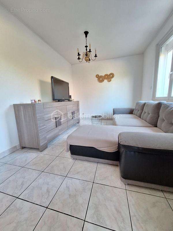 Maison à NEUVY-EN-SULLIAS