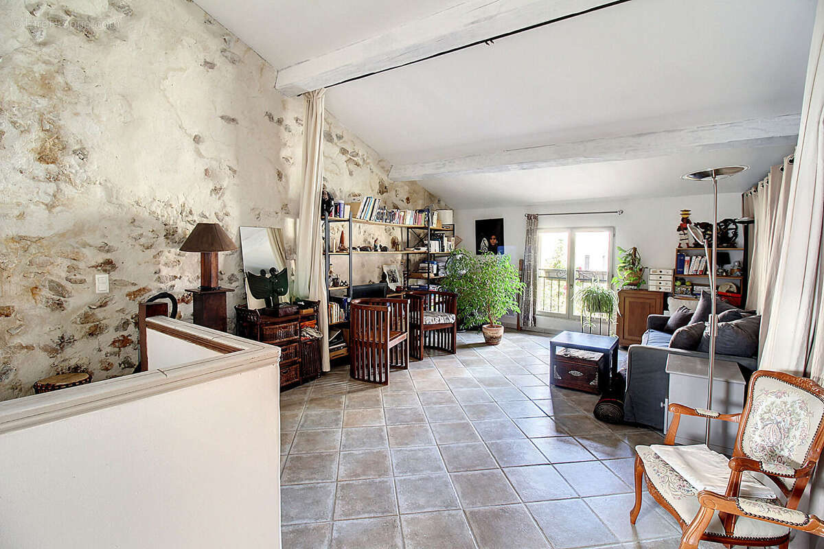 Appartement à BARGEMON