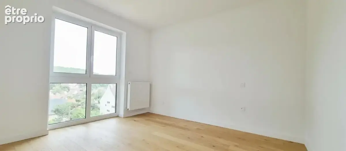 Maison neuve de 2025 avec 5 chambres, terrasse et vue dégagée - photo 8