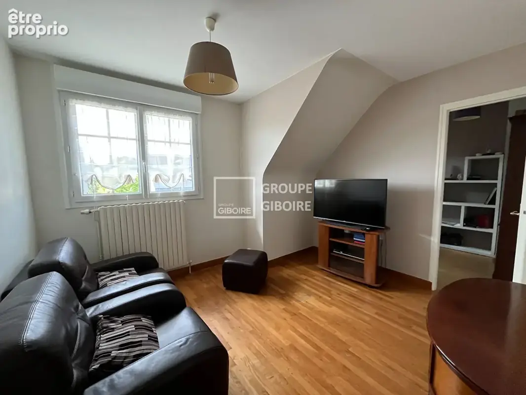 A vendre - exclusivite agence giboire - maison de type 7  d'environ 153 m² - 4 chambres - plein centre de chantepie - photo 6