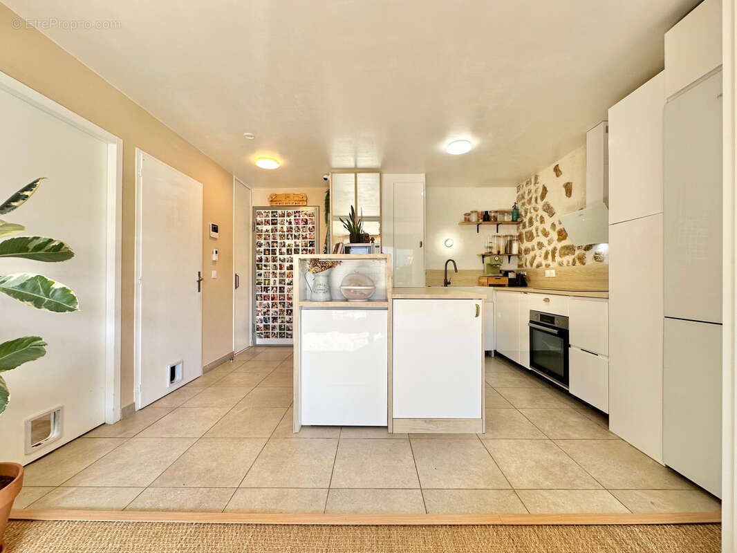 Appartement à VILLY-LE-PELLOUX