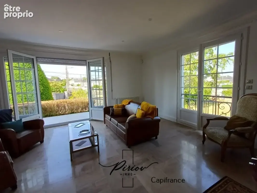 Maison familiale au coeur de Doué la Fontaine - Potentiel de 6 chambres - photo 18