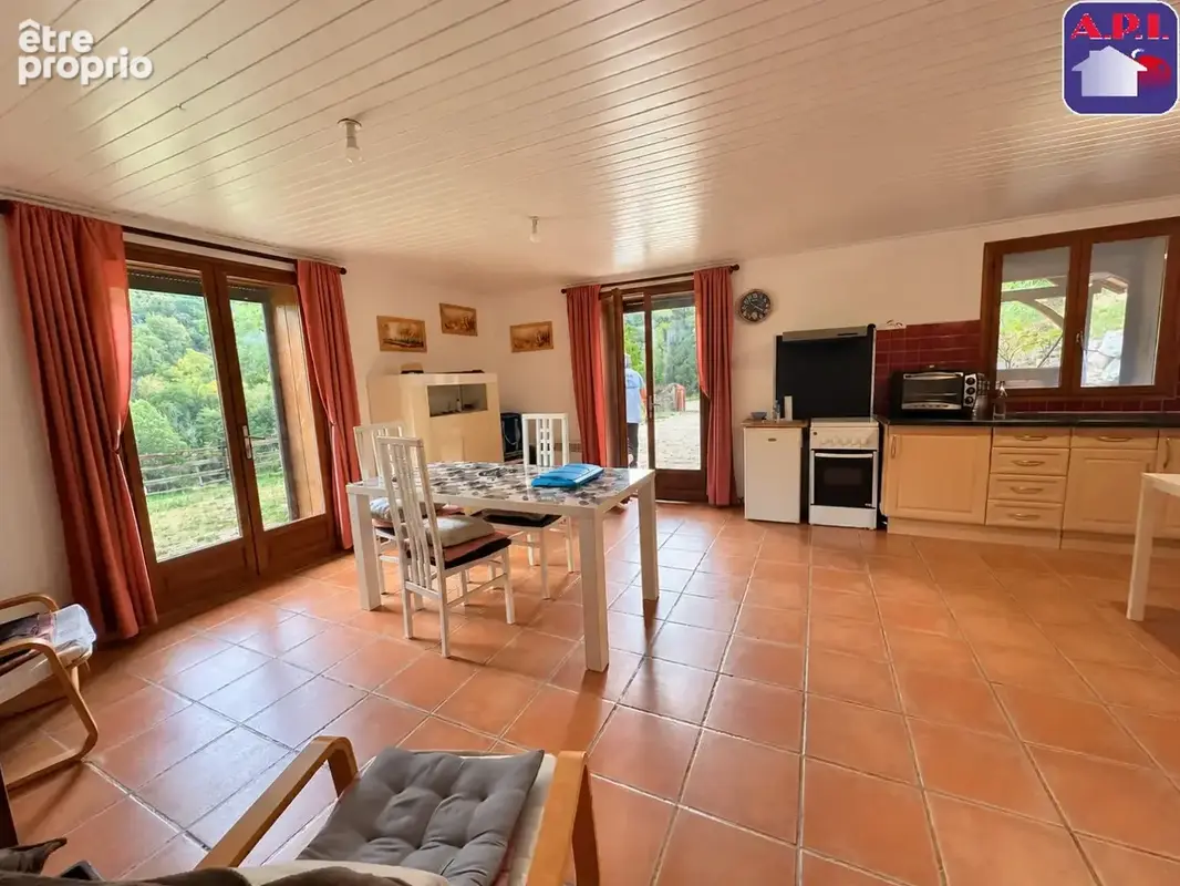 Maison 9 pièces 176 m² à vendre à Arrien-En-Bethmale (09800) - photo 4