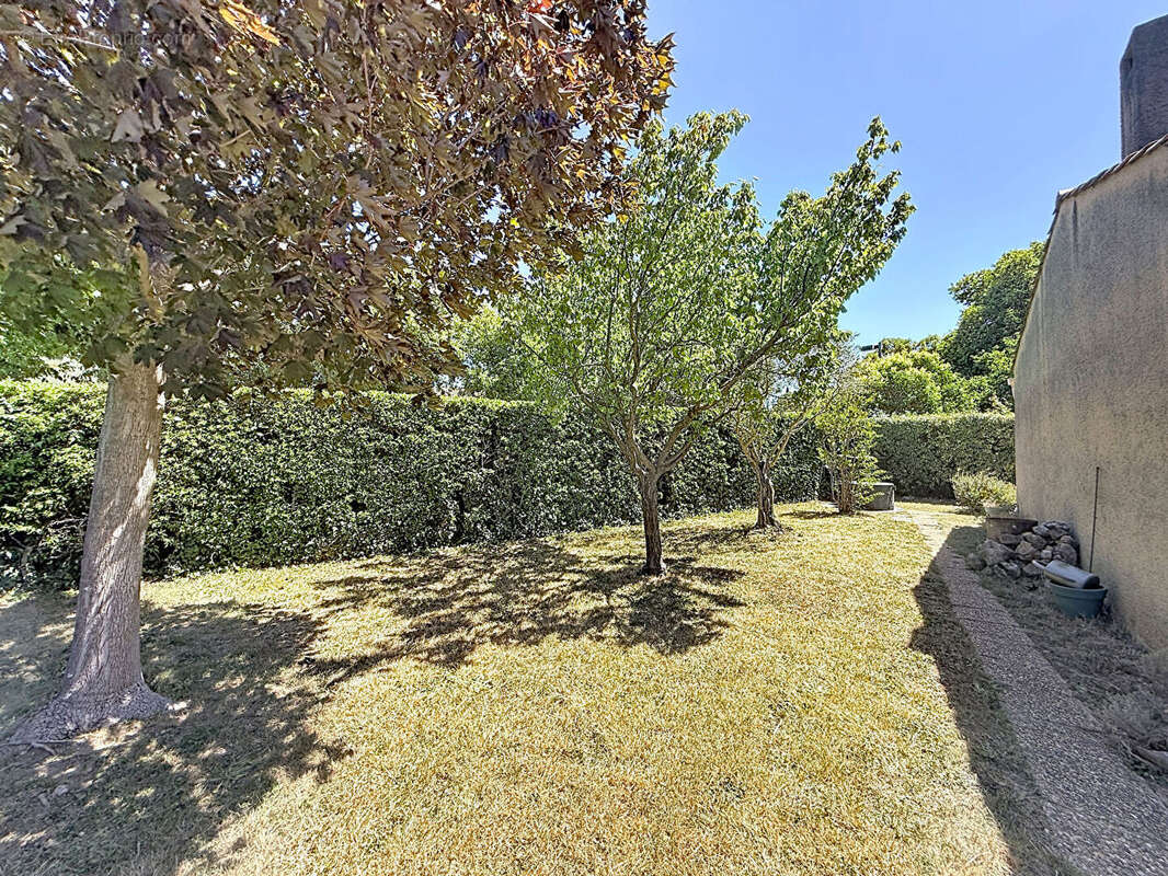 Maison Le Pontet 3 pièce(s) 83 m2 - photo 2