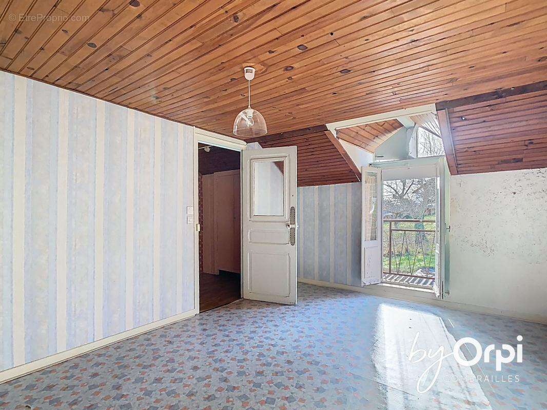 Maison à SAINT-ELOY-LES-MINES