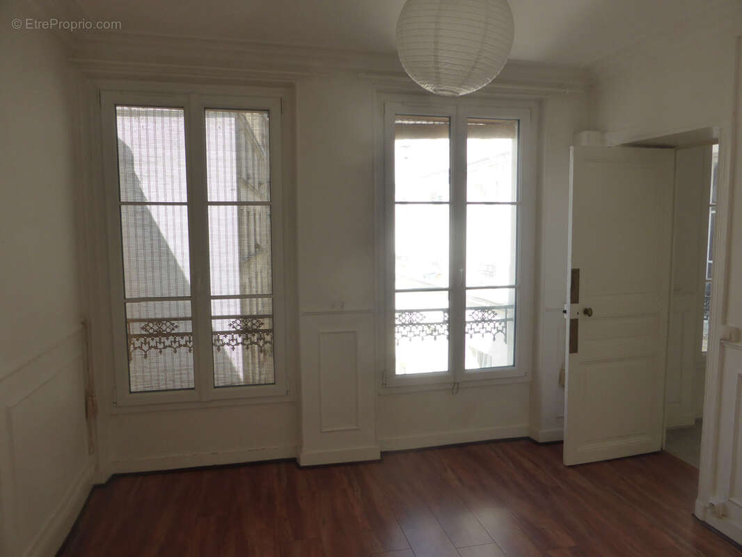 Appartement à PARIS-9E