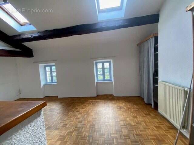 Appartement à PRIVAS