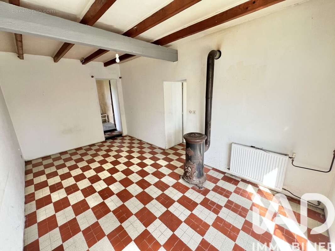 Maison 106 m² à Persac  - photo 7
