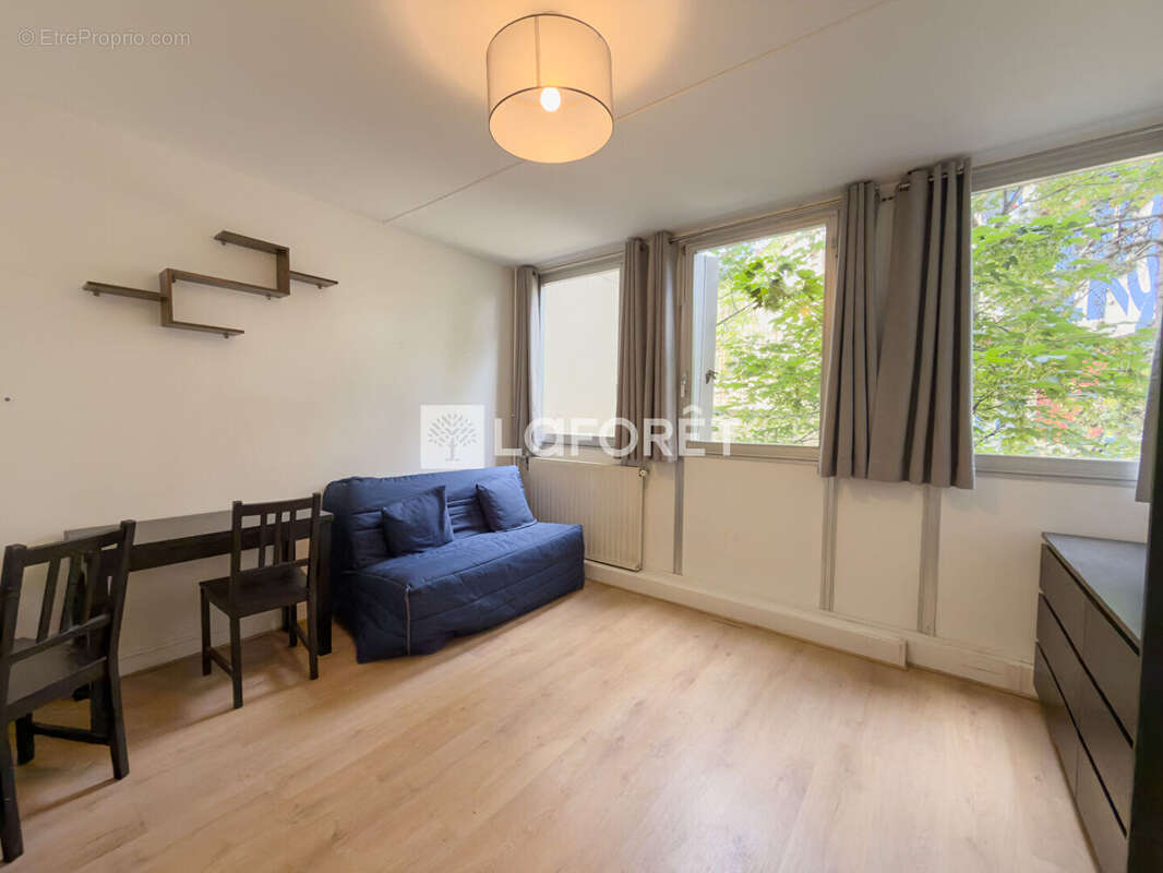 Studio Tour Athènes. 19.43 m2 - photo 2