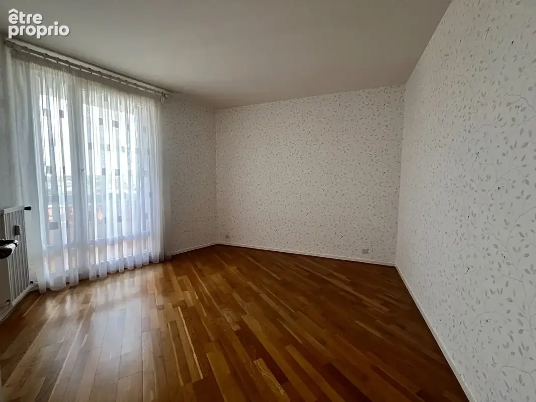 Appartement Reims 3 pièce(s) 74.30 m2 - photo 4