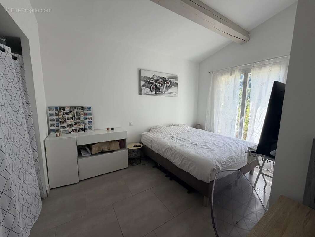 Maison à BERRE-LES-ALPES