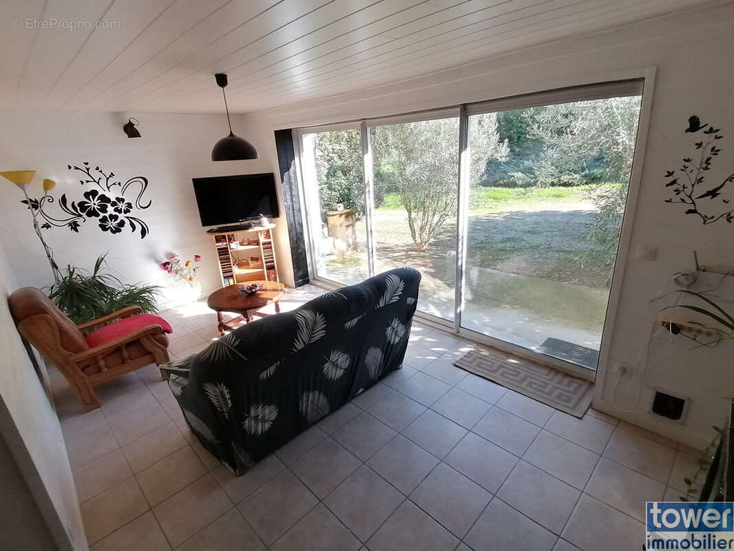 Maison à MONTECH