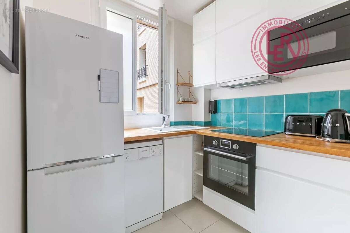 Appartement à PARIS-15E