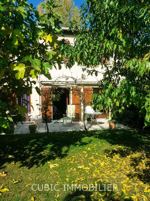 Maison à VILLEFRANCHE-SUR-SAONE