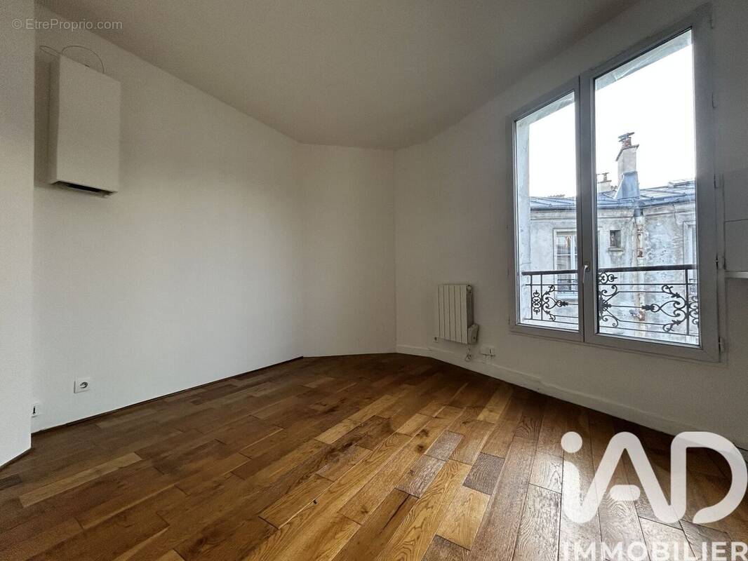 Photo 1 - Appartement à PARIS-11E
