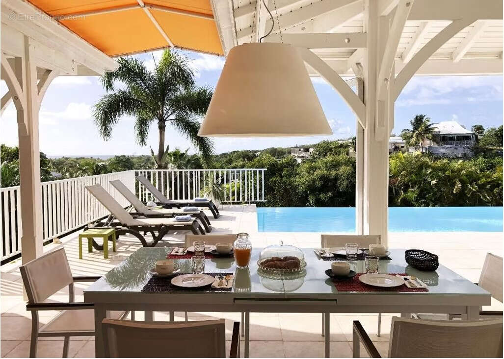 Maison à SAINTE-ANNE