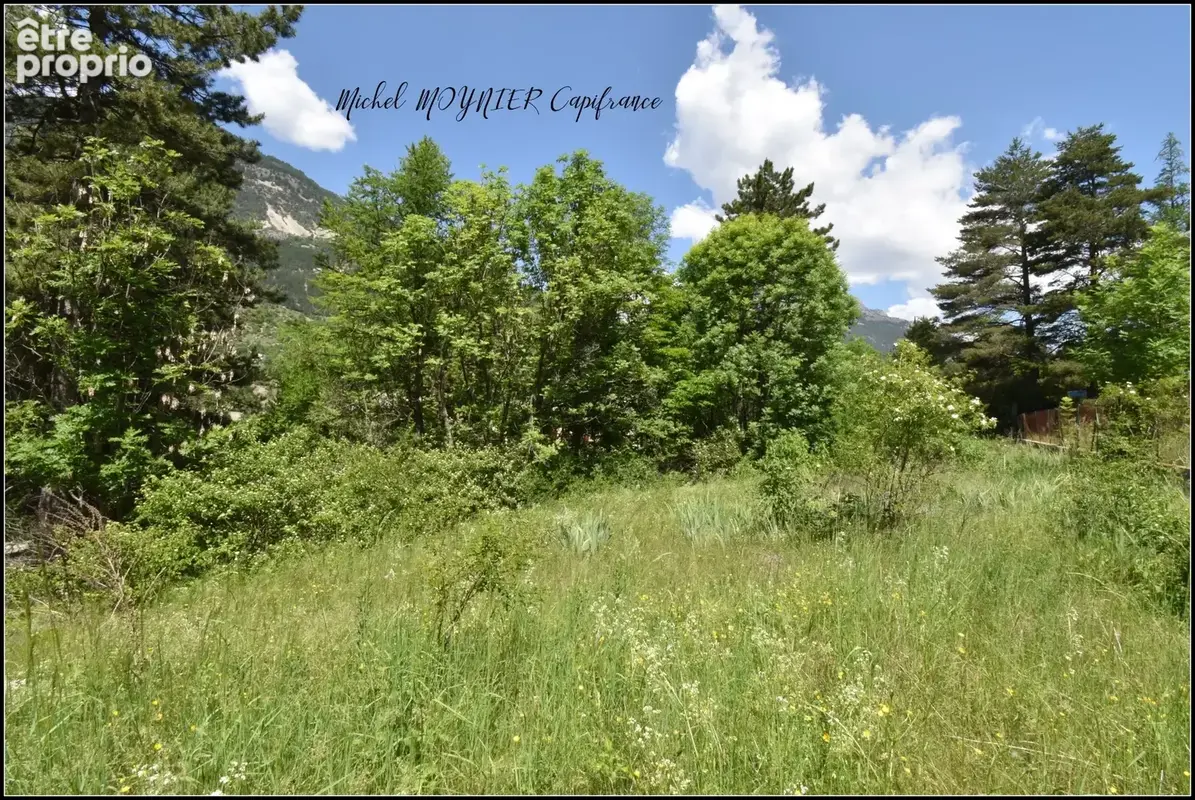 À L’Argentière-la-Bessée, maison de caractère sur plus de 2 500 m² de terrain, volumes, annexes et vraie présence - photo 20