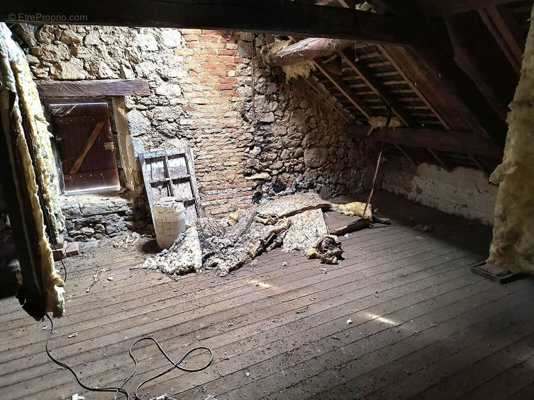 Maison à BESSINES-SUR-GARTEMPE