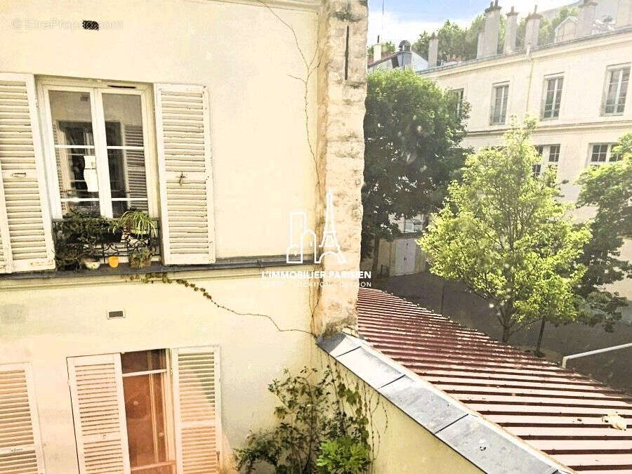 Appartement à PARIS-17E