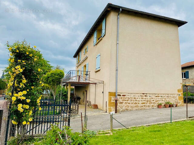 Maison à SAINT-PIERRE-LA-PALUD