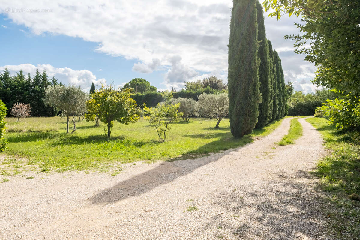 Maison à LORIOL-DU-COMTAT
