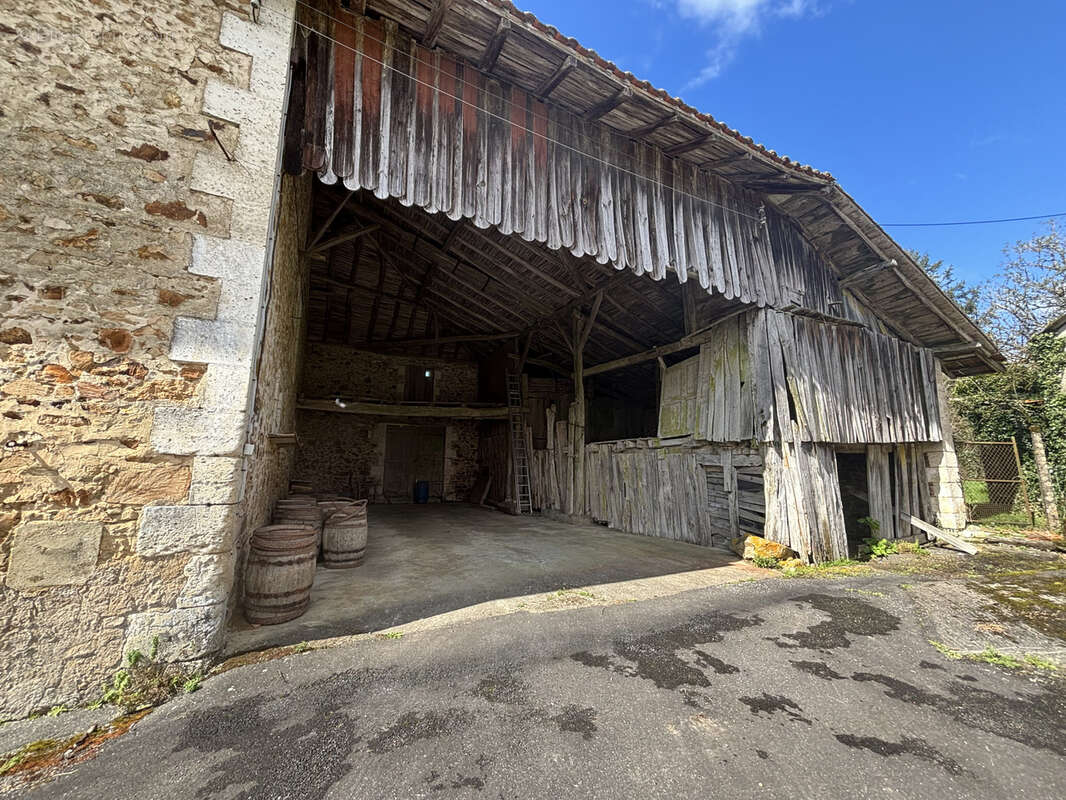 Maison à MASSIGNAC