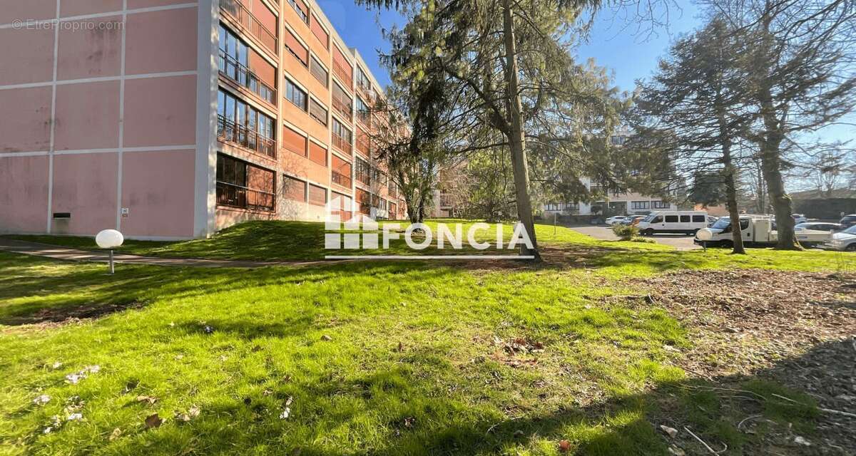 Appartement à CORBEIL-ESSONNES