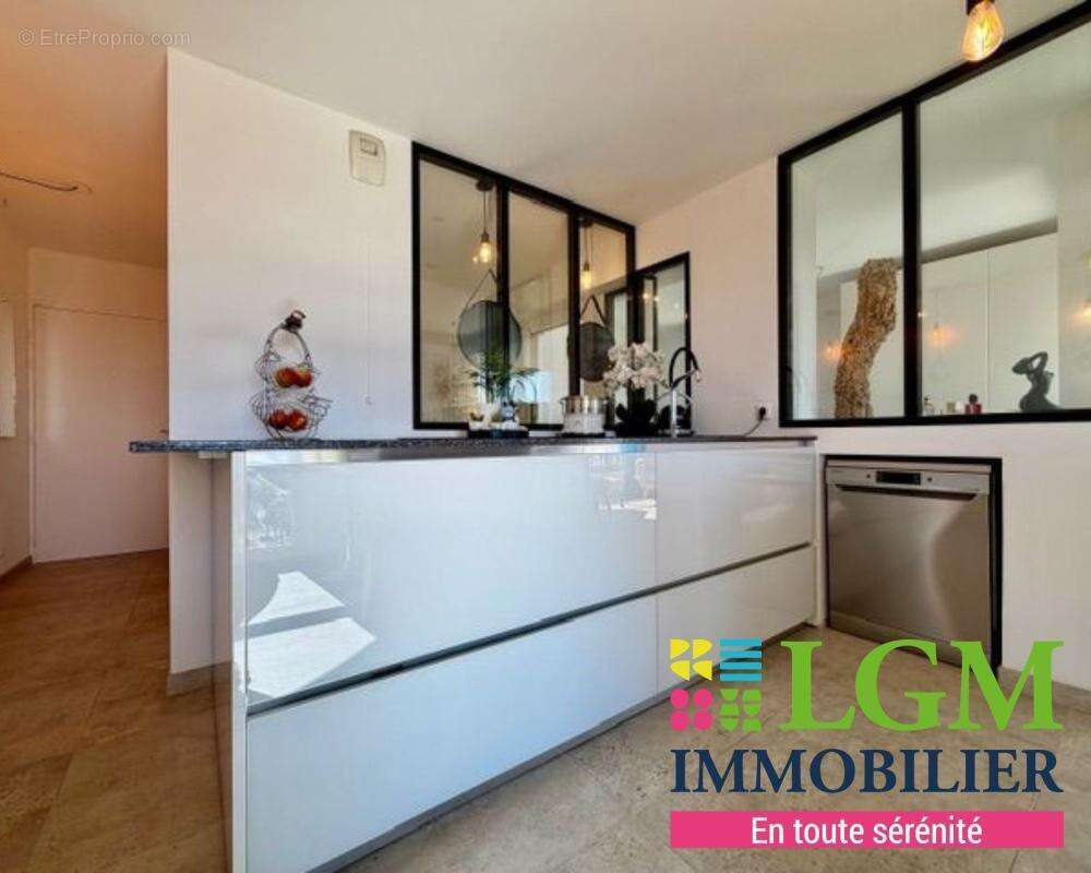 Appartement à LATTES