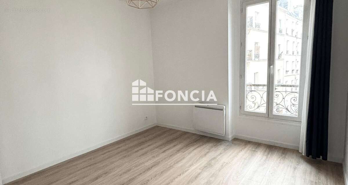 Appartement à PARIS-18E