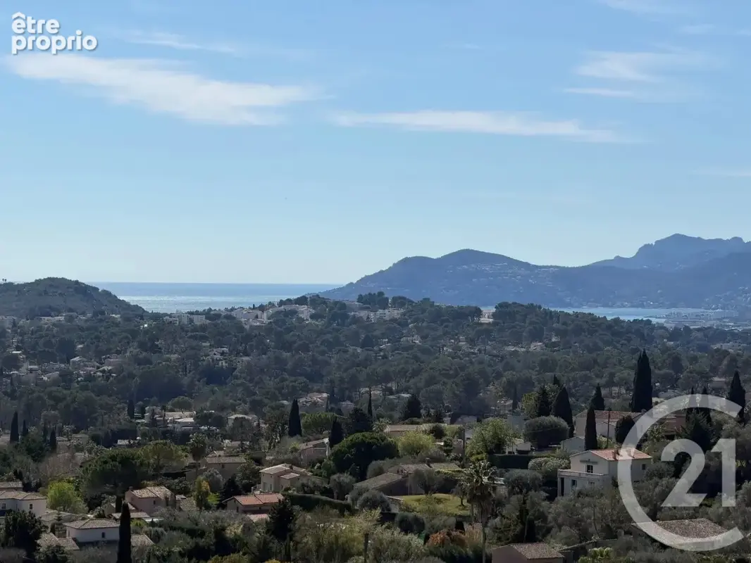 Photo Maison à Mougins au prix de 360 000€