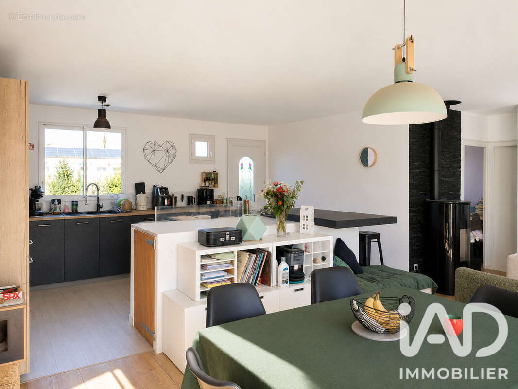 Maison 130 m² à Le Girouard  - photo 4
