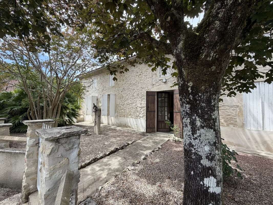 Appartement à GENERAC