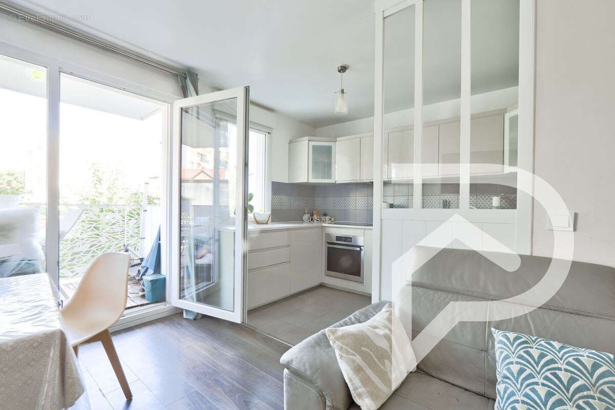 Appartement à IVRY-SUR-SEINE