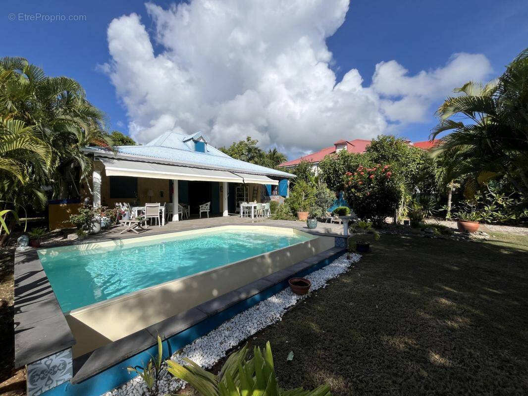 Maison à SAINTE-ANNE