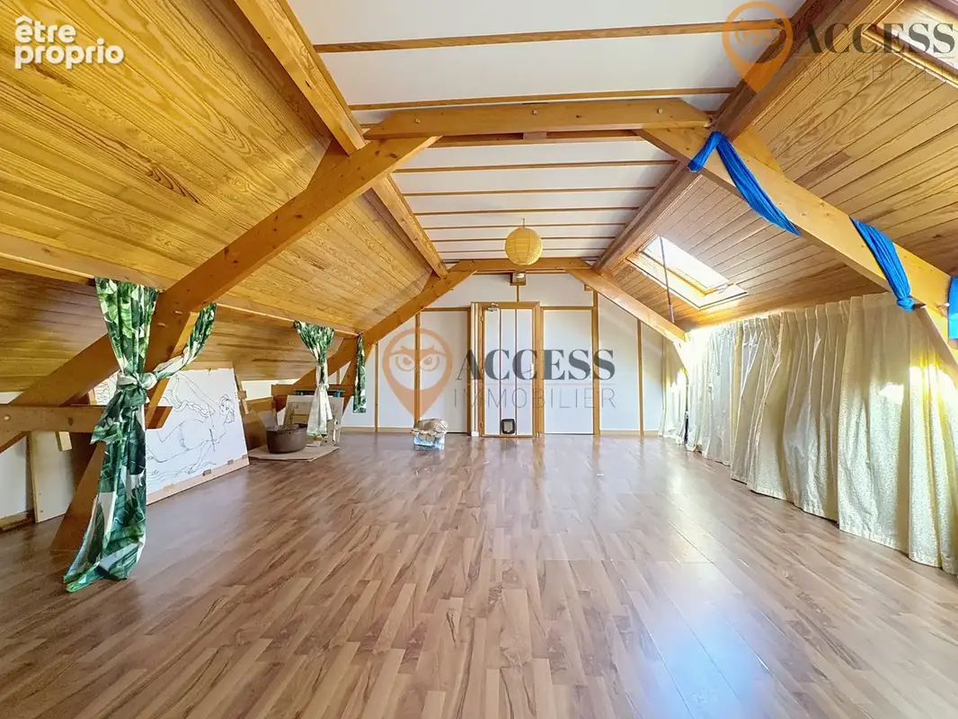 SOISY-SOUS-MONTMORENCY - Maison familiale, volumineuse et atypique ! - photo 13
