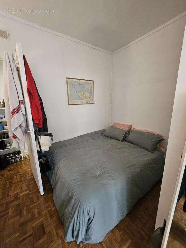 Appartement à PARIS-14E