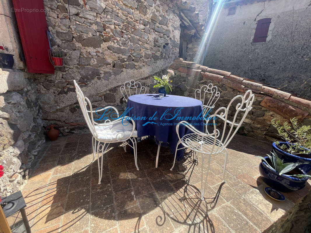 Mialet, charmante maison de village en pierres F3 avec terrasse - photo 4